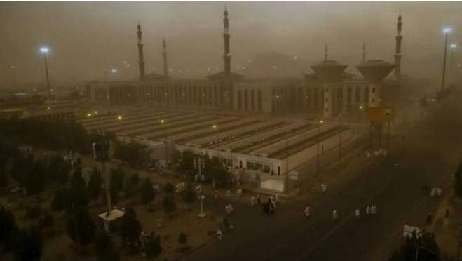 سعودی عرب میں بارشیں، طوفان گرد وغبار مزید دو دن جاری رہنے کی پیش گوئی